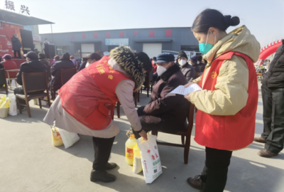 魚臺縣人民政府 鎮(zhèn)街動態(tài) 王魯鎮(zhèn):創(chuàng)業(yè)青年情系桑梓 回饋家鄉(xiāng)溫暖人心