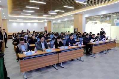 “貴安雙創(chuàng)生態(tài)示范基地”揭牌儀式暨“青創(chuàng)匯”大學(xué)生種子創(chuàng)業(yè)大賽發(fā)布會(huì)在貴安新區(qū)舉行