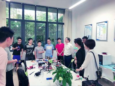 機械工程學院領導老師赴兩江校區指導學院大學生創新創業實踐基地建設